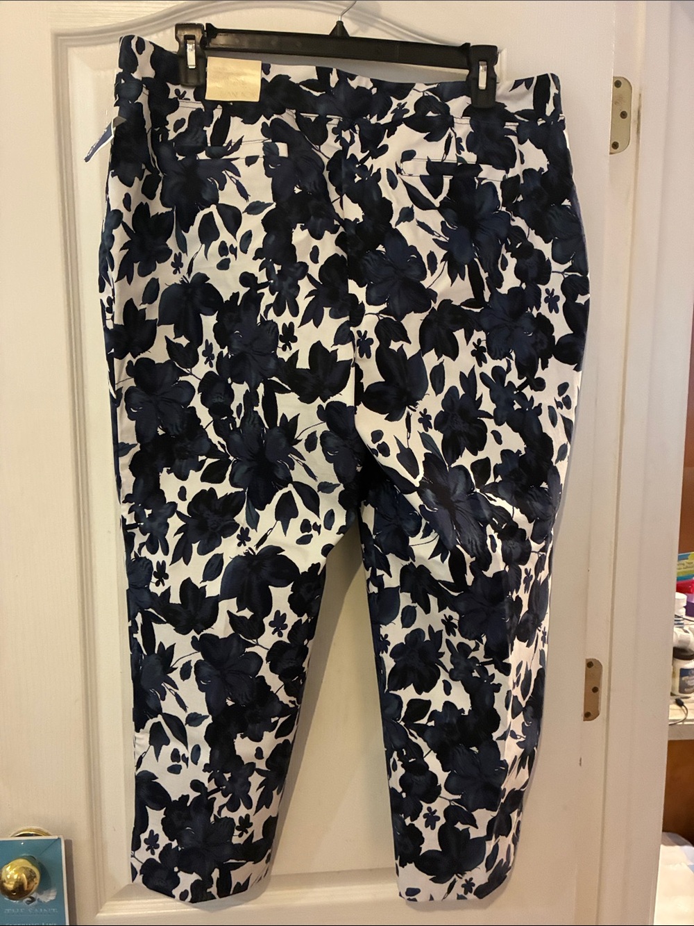 Women Navy Floral Print Capri Pants